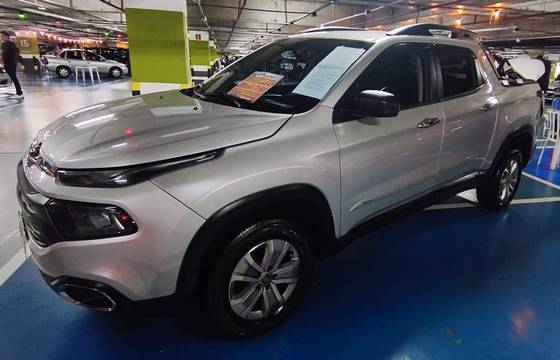 FIAT TORO 1.8 16V EVO FLEX FREEDOM AT6 FIAT TORO 1.8 16V EVO FLEX FREEDOM AT6
